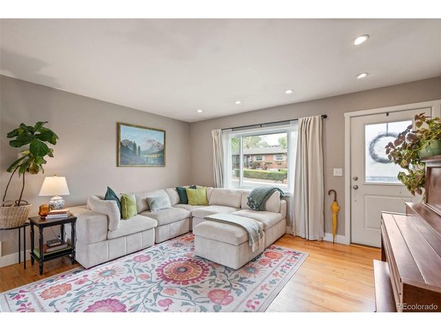 6927 Newcombe St, Arvada, CO 80004