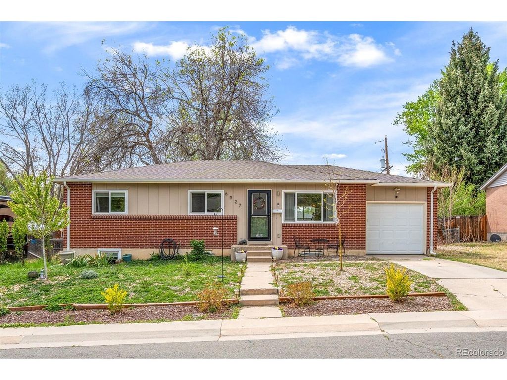 6927 Newcombe St, Arvada, CO 80004