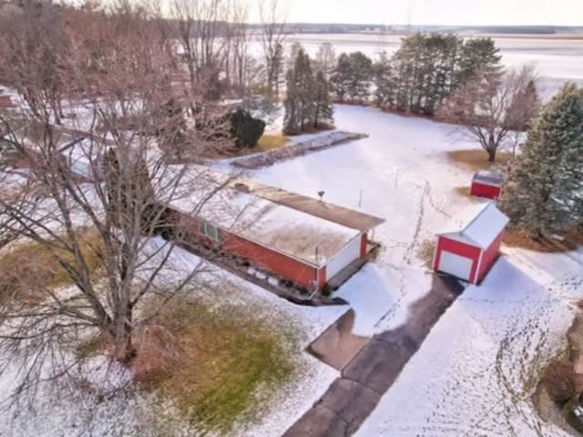 1484 S Beyer Road, Saginaw, MI 48601