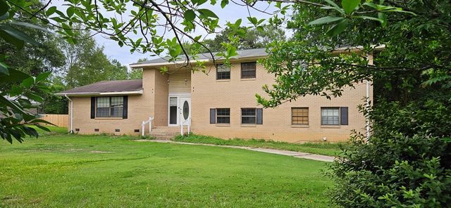 1638 Denton Road, Dothan, AL 36303