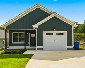 1017 Mccann Drive, SE, Cleveland, TN 37311
