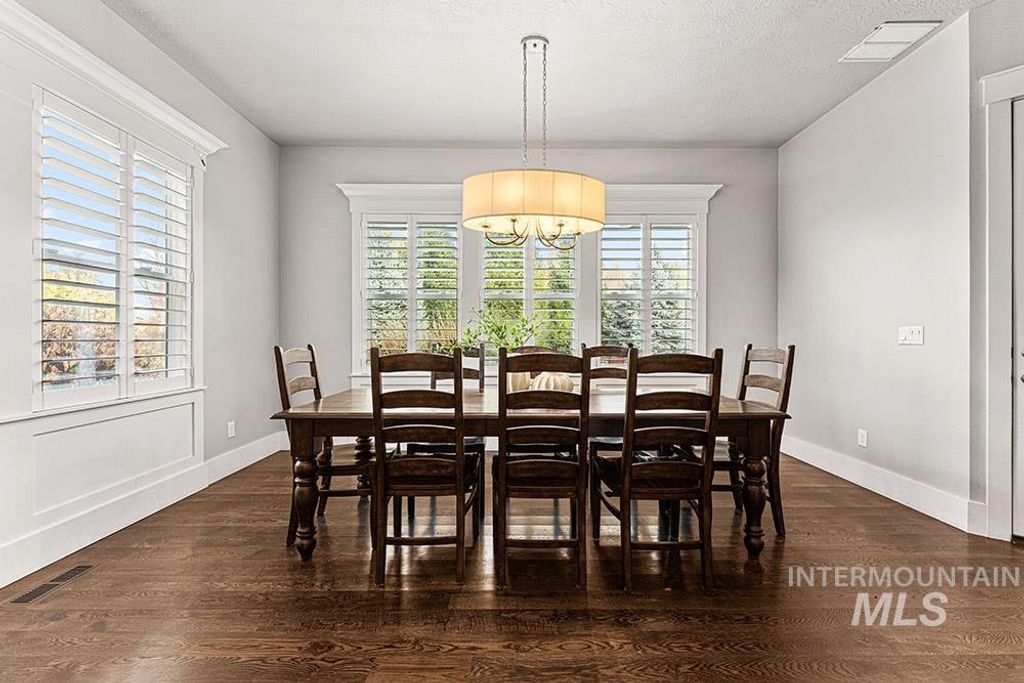 1102 N Lionbridge Ave, Eagle, ID 83616 photo 11