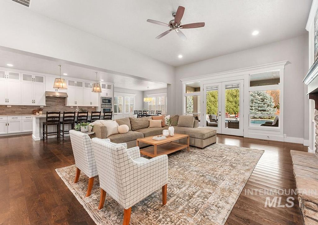 1102 N Lionbridge Ave, Eagle, ID 83616 photo 6