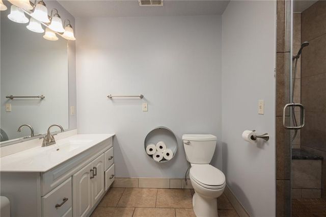 2508 Crestline Court, Lawrence, KS 66407