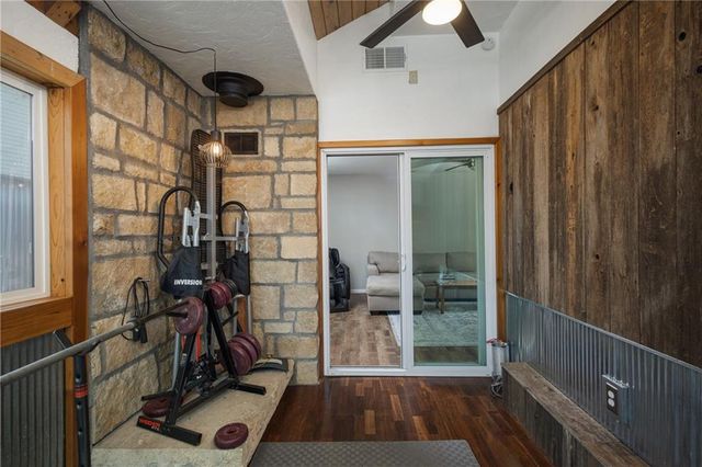 2508 Crestline Court, Lawrence, KS 66407