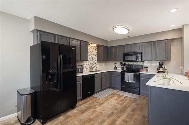 2508 Crestline Court, Lawrence, KS 66407