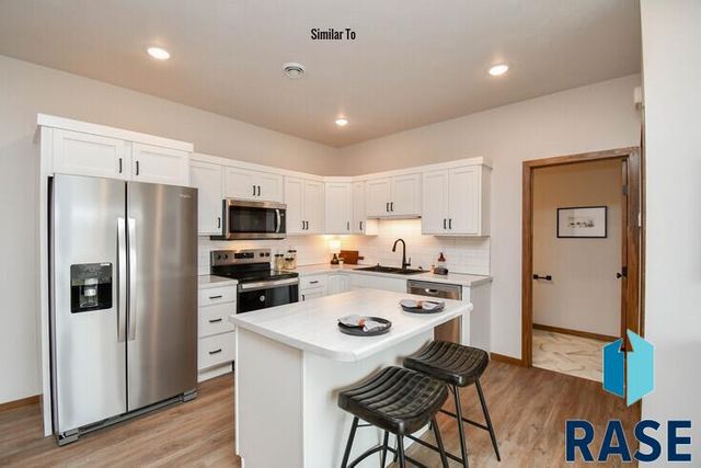 6103 S Alki Pl Place, Sioux Falls, SD 57108