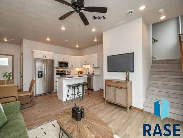 6103 S Alki Pl Place, Sioux Falls, SD 57108