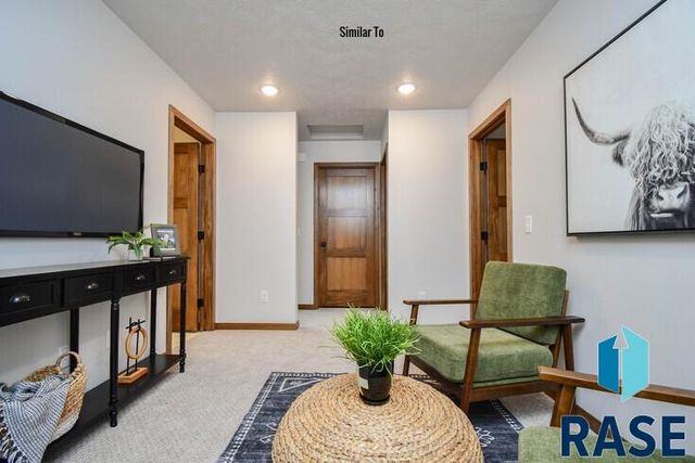 6103 S Alki Pl Place, Sioux Falls, SD 57108