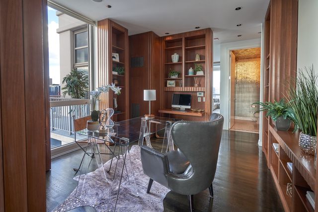 200 W Grand Avenue 2700, Chicago, IL 60654