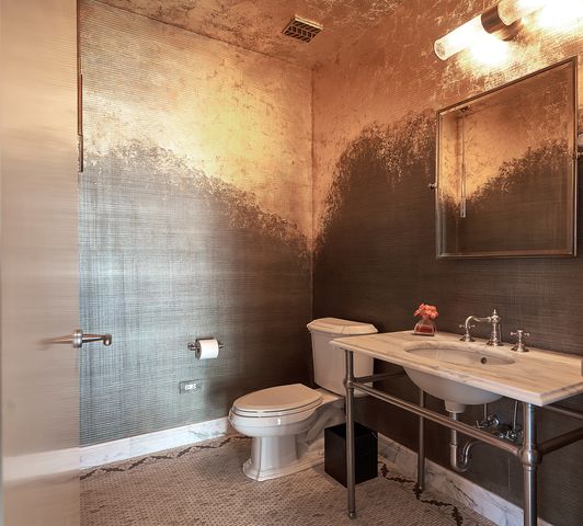 200 W Grand Avenue 2700, Chicago, IL 60654