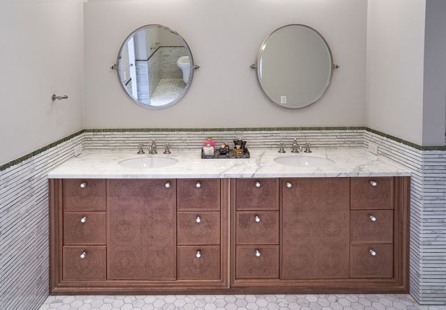 200 W Grand Avenue 2700, Chicago, IL 60654
