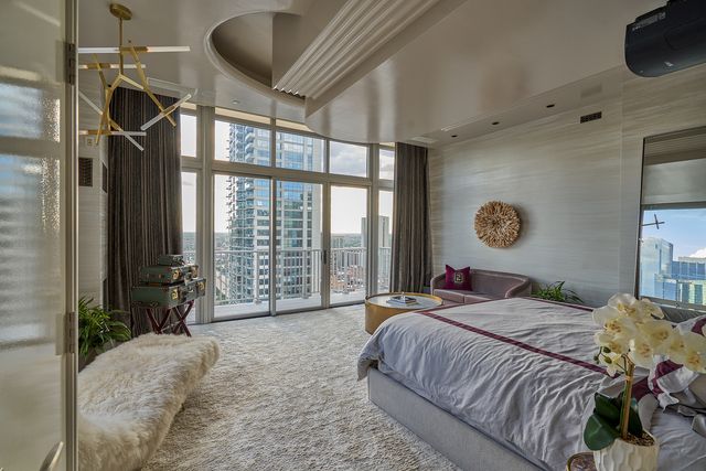 200 W Grand Avenue 2700, Chicago, IL 60654