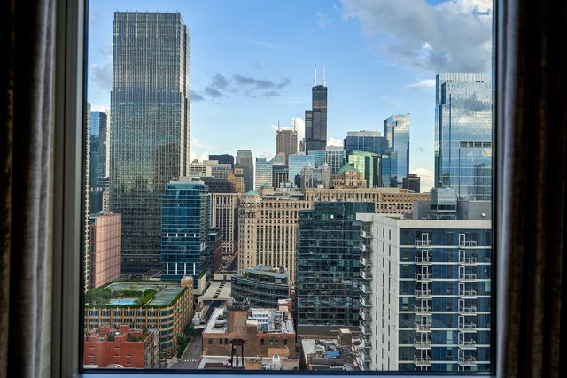 200 W Grand Avenue 2700, Chicago, IL 60654