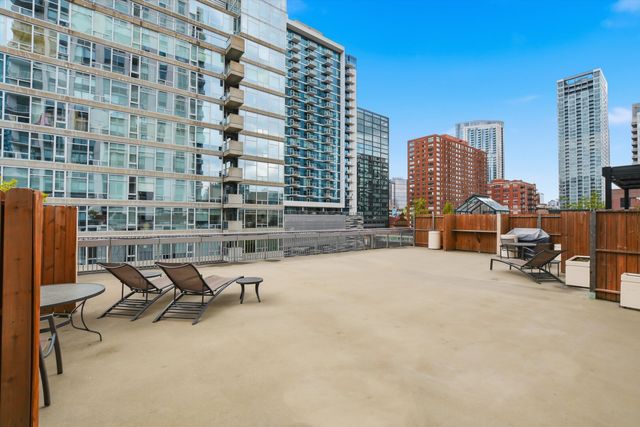 200 W Grand Avenue 2700, Chicago, IL 60654