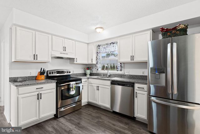 103 FENWICK CT, Winchester, VA 22602