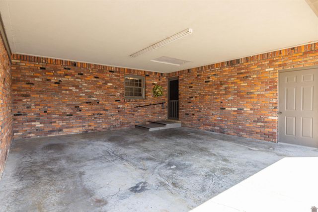 805 S 16th Street, Murray, KY 42071