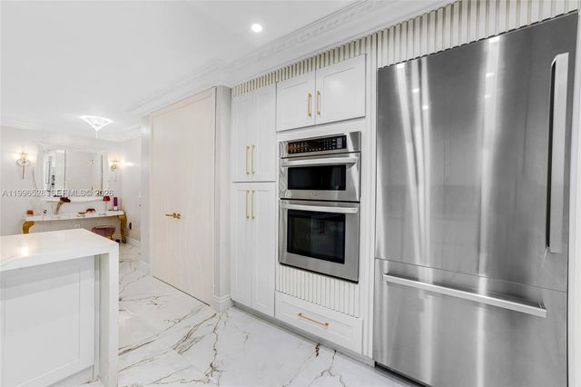 9801 Collins Ave 19T, Bal Harbour, FL 33154