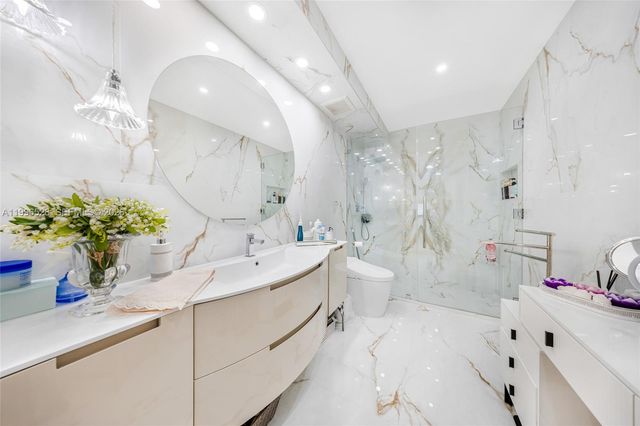 9801 Collins Ave 19T, Bal Harbour, FL 33154