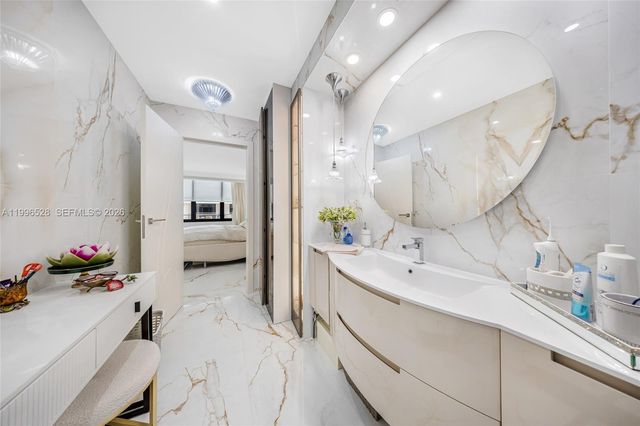 9801 Collins Ave 19T, Bal Harbour, FL 33154