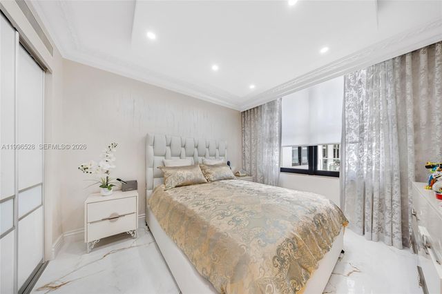 9801 Collins Ave 19T, Bal Harbour, FL 33154