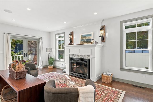 16 Sheridan St, Billerica, MA 01821