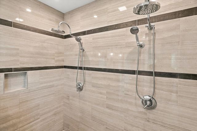 16 Sheridan St, Billerica, MA 01821