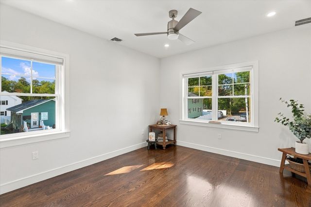 16 Sheridan St, Billerica, MA 01821