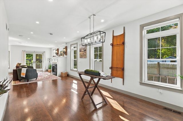 16 Sheridan St, Billerica, MA 01821