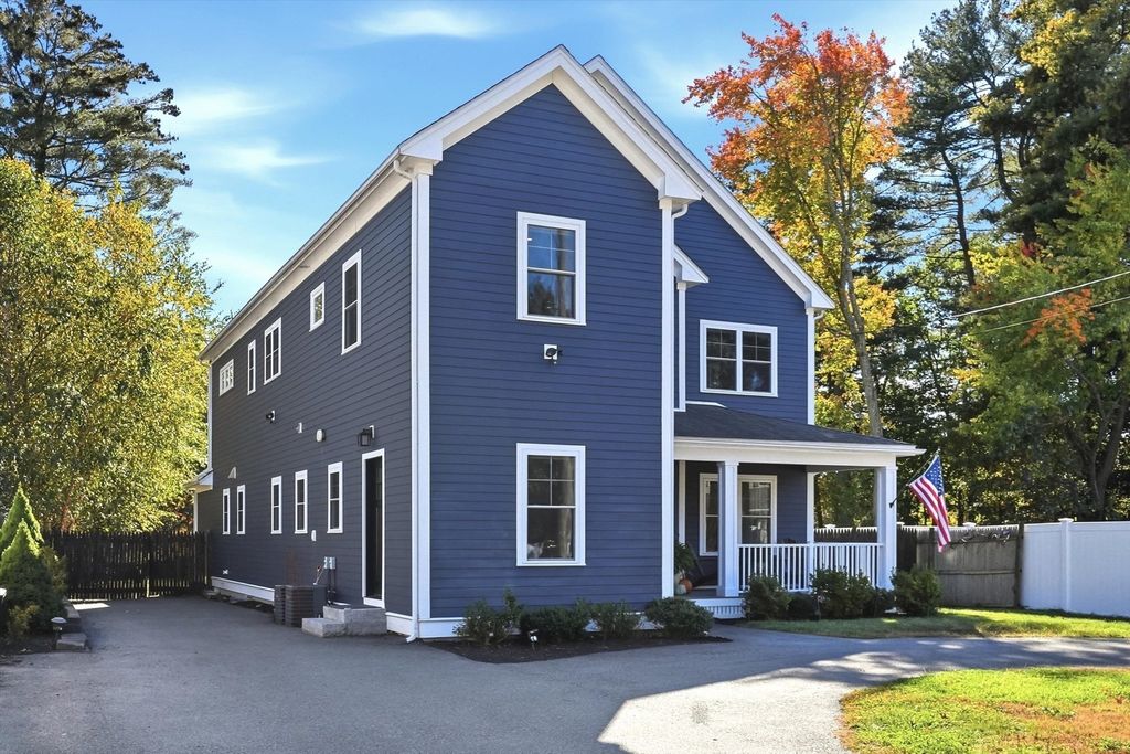 16 Sheridan St, Billerica, MA 01821