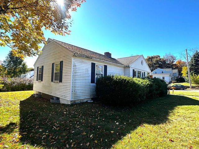 132 Maple Street, Framingham, MA 01702