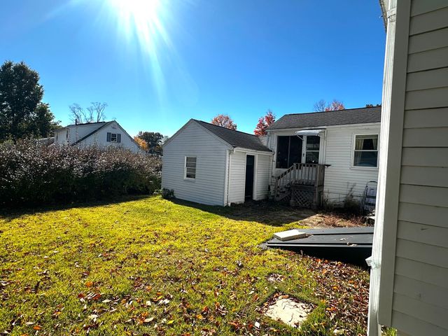 132 Maple Street, Framingham, MA 01702