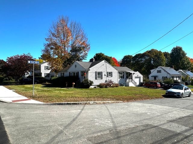 132 Maple Street, Framingham, MA 01702