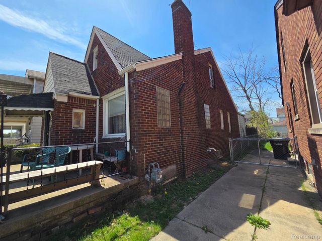 8869 MANOR Street, Detroit, MI 48204