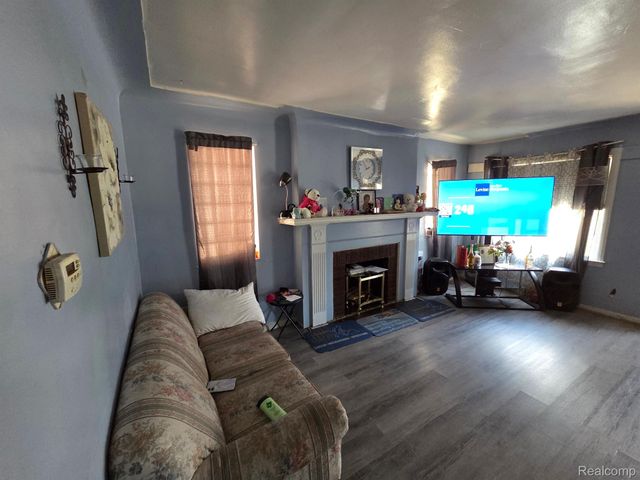 8869 MANOR Street, Detroit, MI 48204