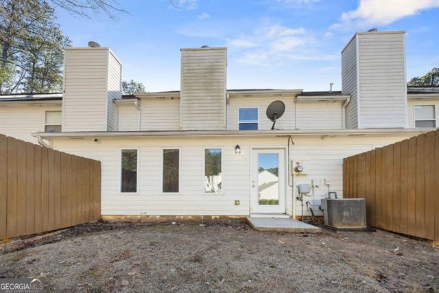 6690 Villa Court, Lithonia, GA 30038