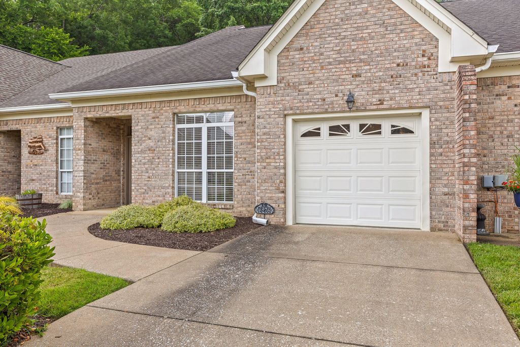6276 Amber Brook Drive, Hixson, TN 37343