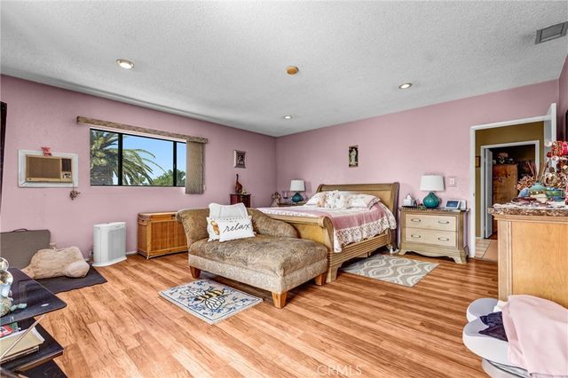 13226 Bromwich, Arleta, CA 91331