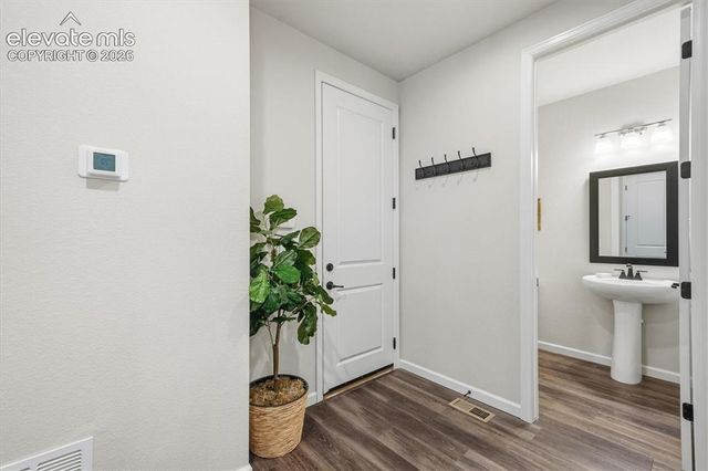 8726 Middle Fork Street, Littleton, CO 80125