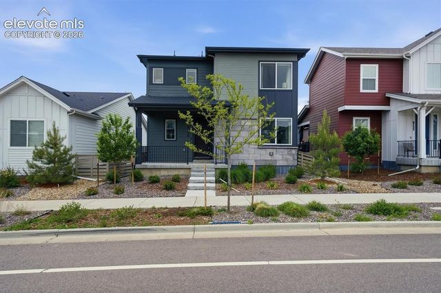 8726 Middle Fork Street, Littleton, CO 80125