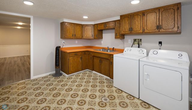 236 13th Avenue E, West Fargo, ND 58078