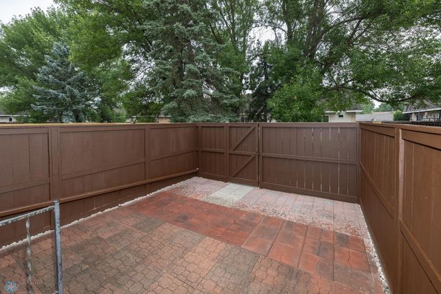 236 13th Avenue E, West Fargo, ND 58078