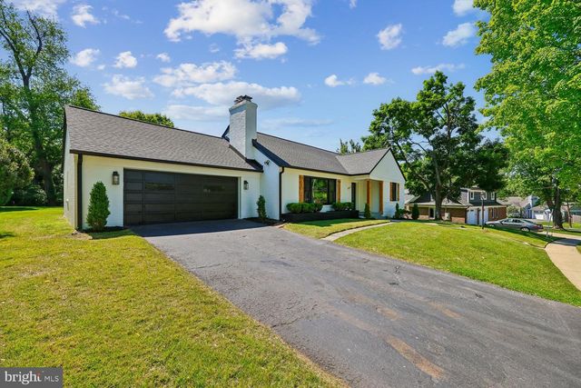 9915 WILDWOOD RD, Kensington, MD 20895