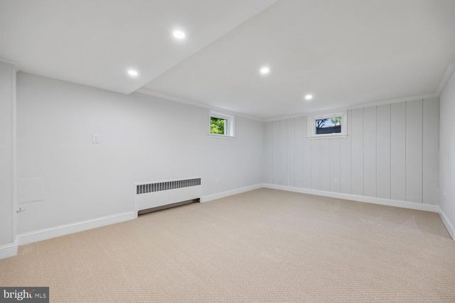 9915 WILDWOOD RD, Kensington, MD 20895