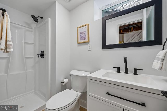 9915 WILDWOOD RD, Kensington, MD 20895