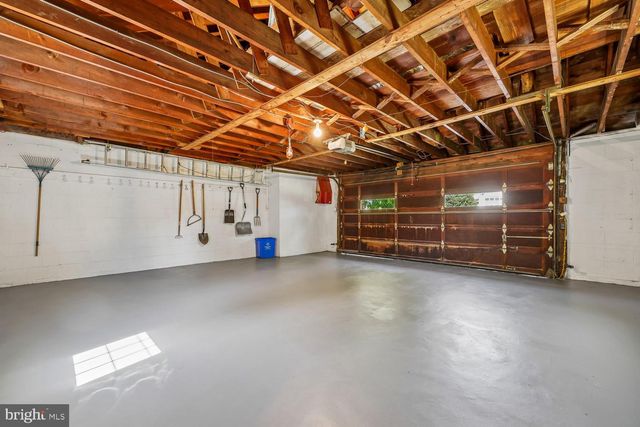 9915 WILDWOOD RD, Kensington, MD 20895