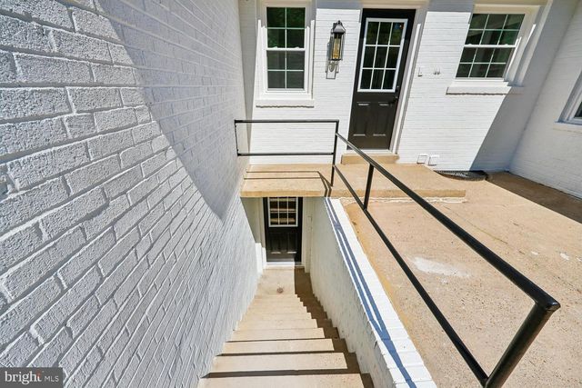 9915 WILDWOOD RD, Kensington, MD 20895