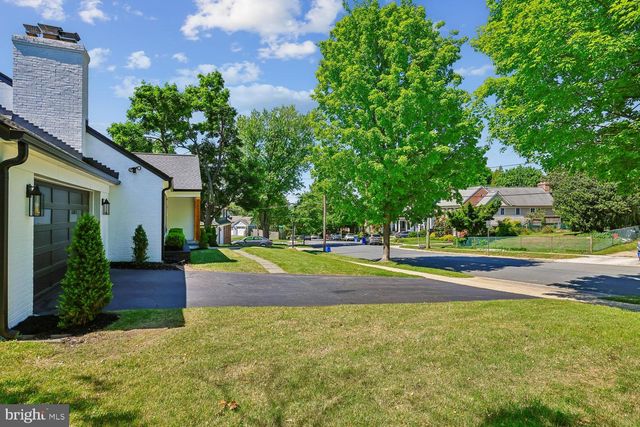 9915 WILDWOOD RD, Kensington, MD 20895