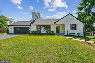 9915 WILDWOOD RD, Kensington, MD 20895