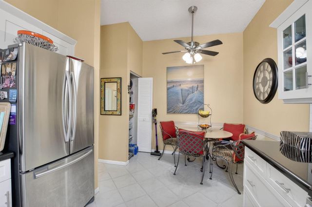 5235 Europa Drive Apt L, Boynton Beach, FL 33437